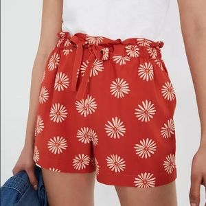 madewell drapey pull-on shorts in daisy daydream